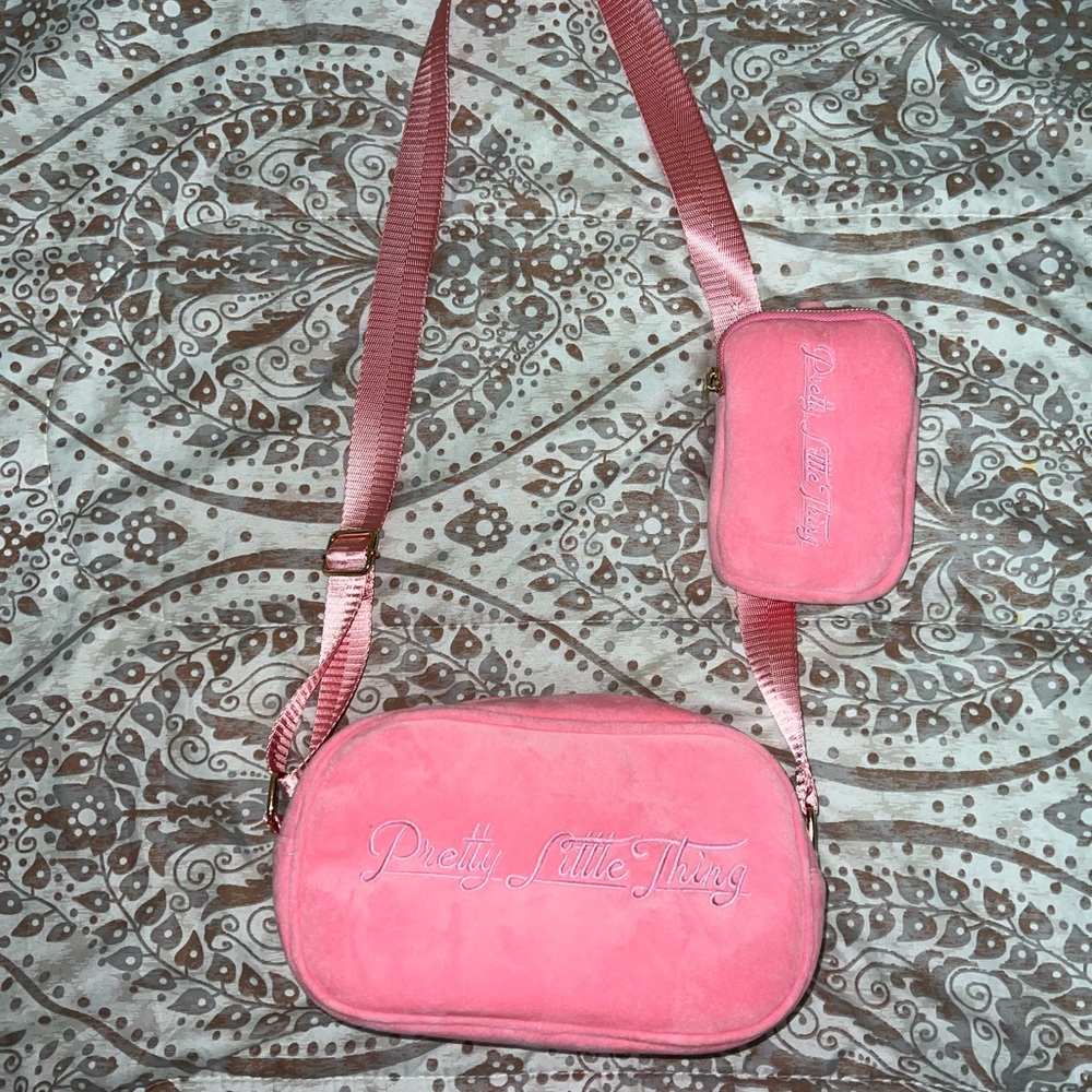 pretty little thing messenger bag